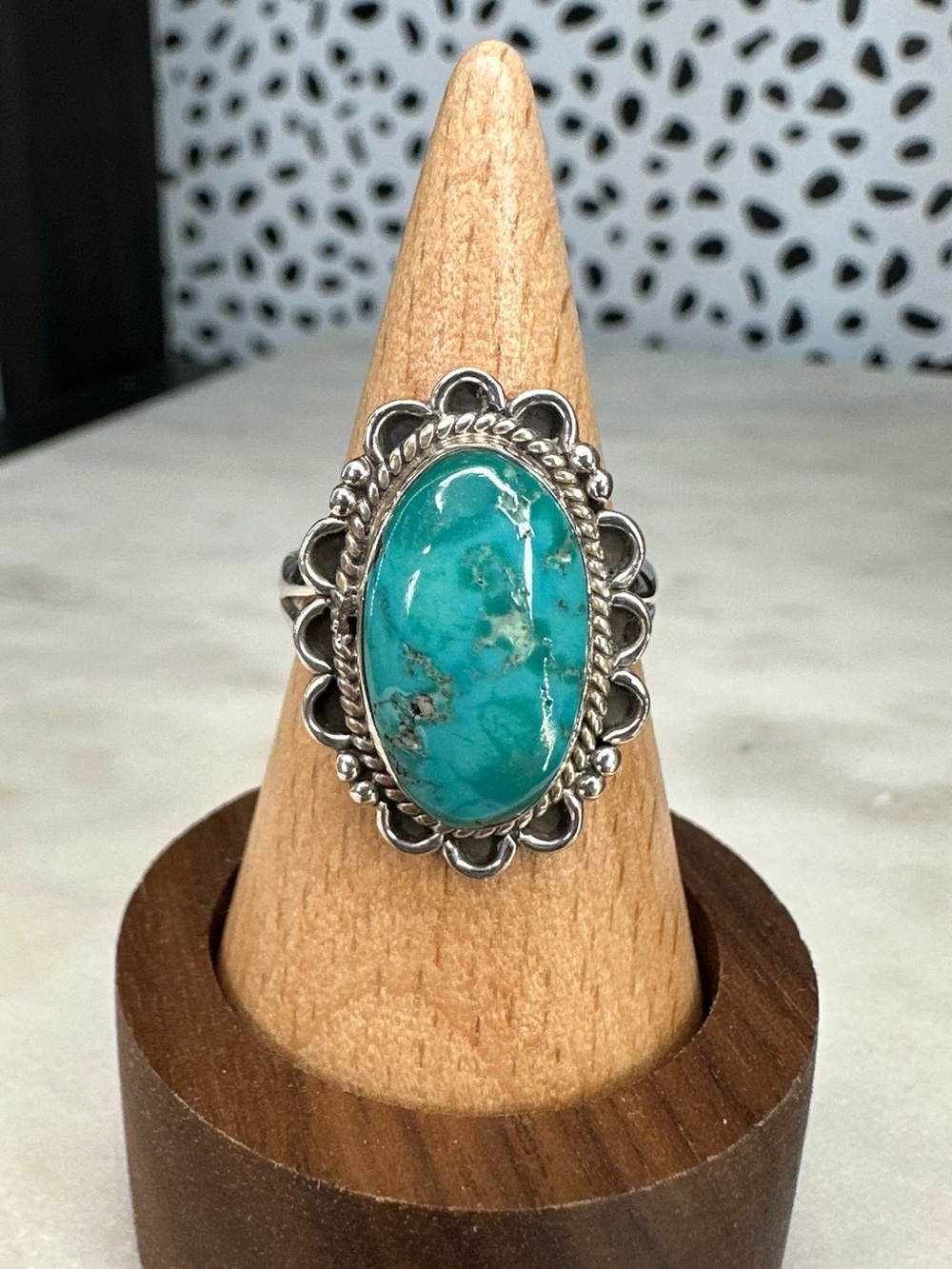 Turquoise Oval Sterling Silver Scallop Setting Size 8 Ring - Picture 2 of 5